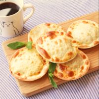 餃子の皮で!ピーナッツバナナパイ