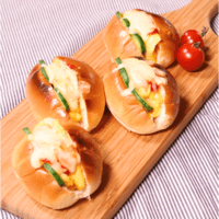 朝食に簡単!オムレツロールサンド