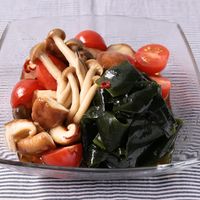 生わかめときのこのマリネサラダ