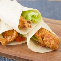 ガーリックチキンのトルティーヤロール