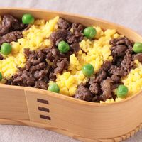 お弁当にがっつり 牛しぐれ煮の2色丼