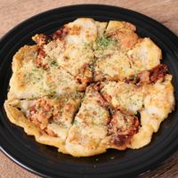 フライパンで長芋とトマトのピザ風