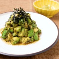 アボガドのごま和え