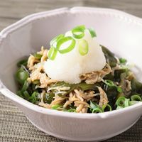 茎わかめとしらすおろし