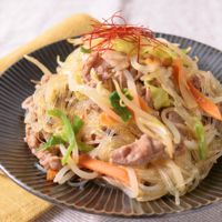 レンジで 牛肉とたっぷり野菜チャプチェ風