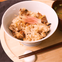 缶詰で簡単!さんまとたっぷりキノコの炊き込みご飯