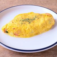 ズッキーニとベーコンのチーズオムレツ