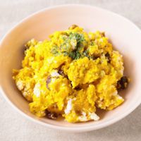 レーズンとカッテージチーズのかぼちゃのサラダ