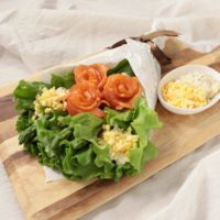 アスパラとサーモンのブーケサラダ