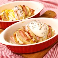 挟んで焼くだけ!キムチーズのポテトハッセルバック
