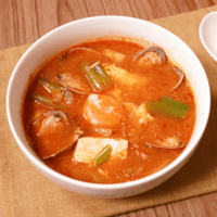 熱々が美味しい 激辛ズンドゥブ