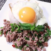 ジャスミン茶ごはんで!スパイシーガパオライス