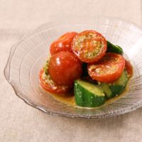 ミニトマトときゅうりの胡麻和え