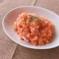 レンジを使って 簡単ハムチーズポテサラ