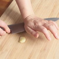にんにくのつぶし方