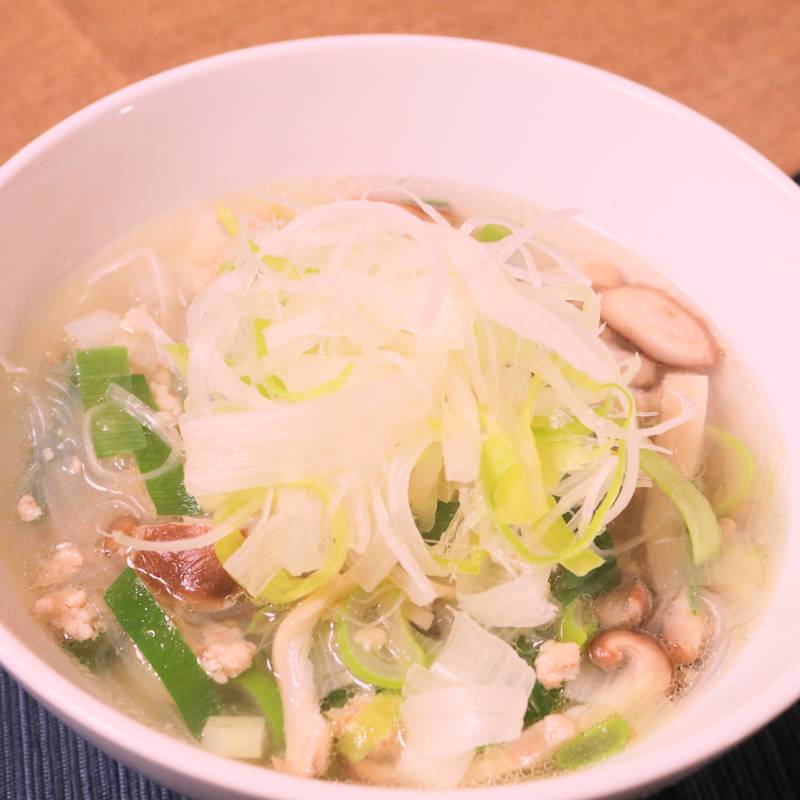 長ネギ生姜と鶏ひき肉のあったかスープ 作り方・レシピ クラシル
