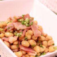 レンジで簡単！大豆とベーコンの洋風煮豆！