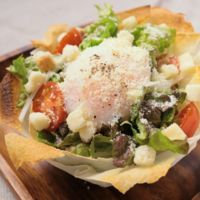 春巻きの皮で作る カップサラダ