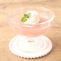 いちごジャムのぷるるんゼリー