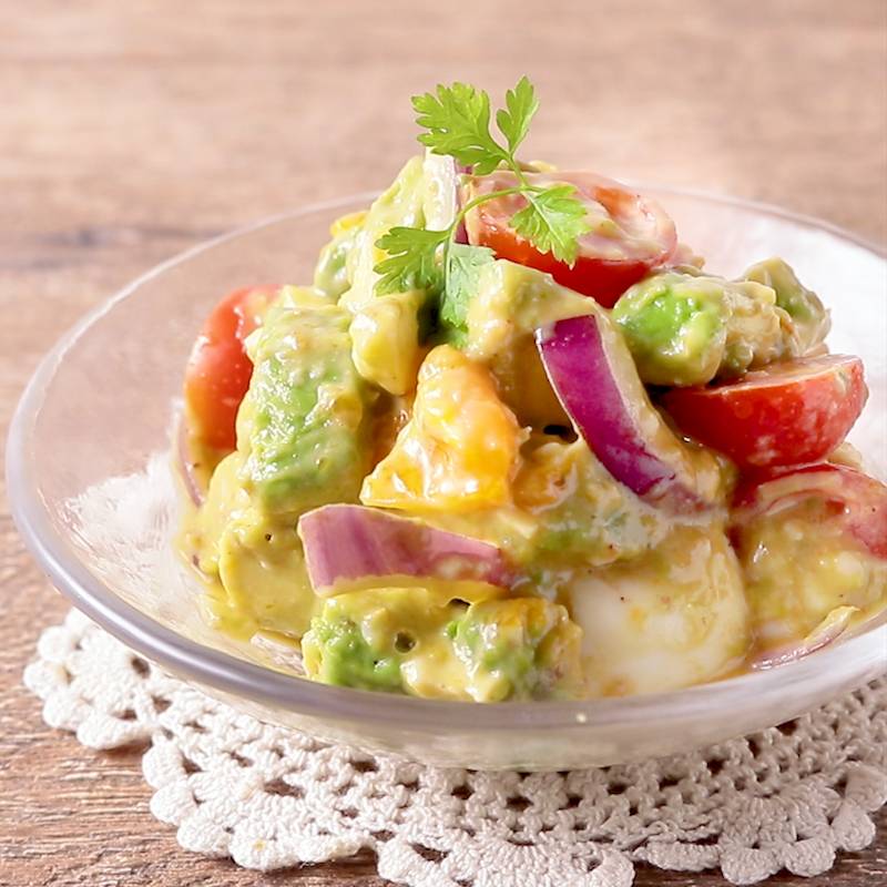 サーモントラウトとアボカドのスイチリマヨ和え 作り方 レシピ クラシル