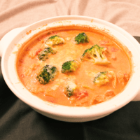 〆はパスタで決まり!豆乳トマトチーズ鍋