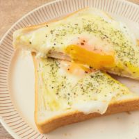 ワンパンでハムタマチーズ