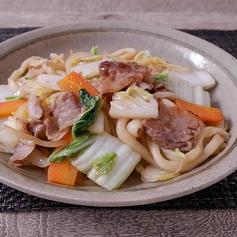 めんつゆで簡単 白菜と豚バラの焼きうどん 作り方 レシピ クラシル