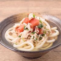 トマトと大葉のさっぱり冷やしうどん