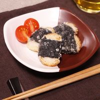 おせちの残り活用!チーズ詰めかまぼこの海苔巻き揚げ