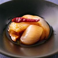 新玉ねぎの醤油漬け