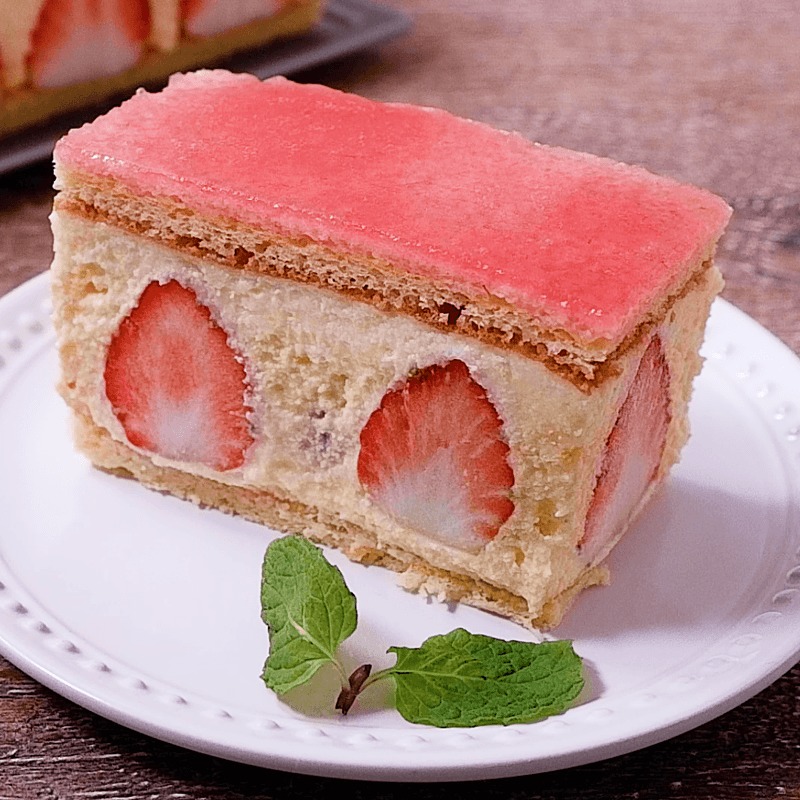 いちごムースのシャルロットケーキ 作り方 レシピ クラシル