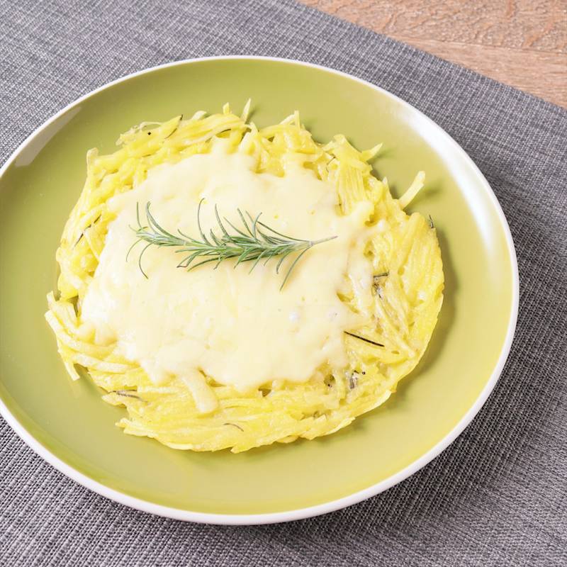 チーズたっぷり スイス風じゃがいもケーキレシュティ 作り方 レシピ クラシル