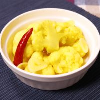 カリフラワーのカレー風味ピクルス