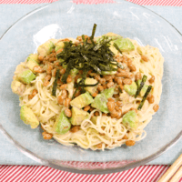 クリーミーでクセになる!アボカドと納豆のマヨそうめん