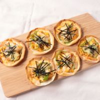パパっと簡単に 餃子の皮でキムチーズピザ