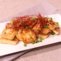 豆腐とベーコンのオイスターソース炒め