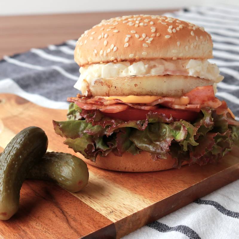 フライパン1つで ベーコンエッグバーガー 作り方 レシピ クラシル