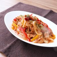レンジで簡単ピリ辛ポークチャップ