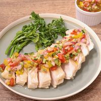 鶏むね肉の冷製野菜ソース