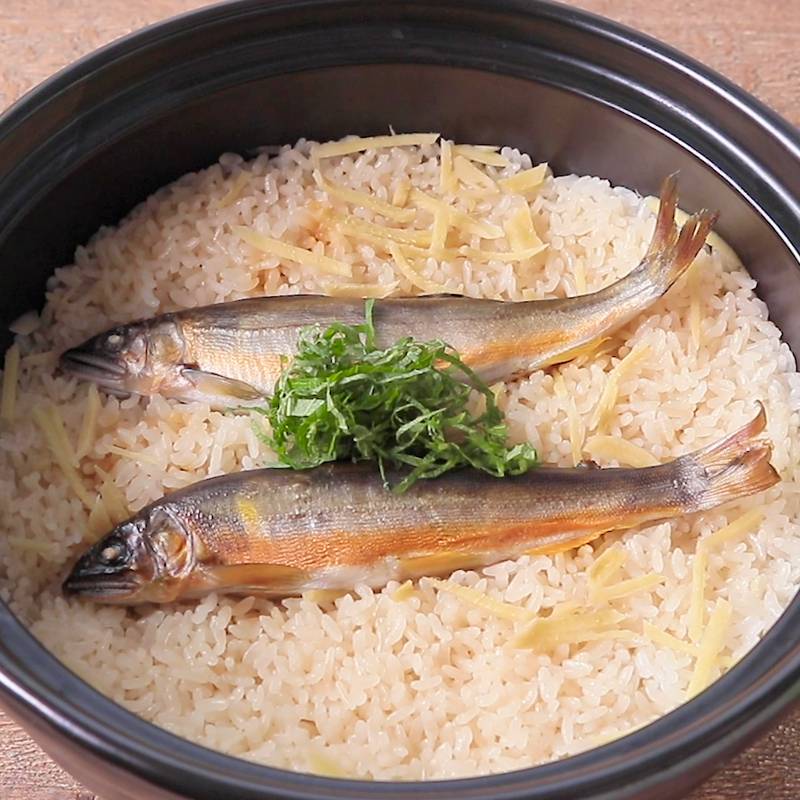 フライパンで焼く アユの塩焼き 作り方 レシピ クラシル