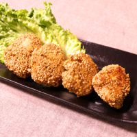 おつまみに!鶏むね肉のごま衣焼き