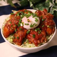 お手軽ジューシー!揚げない唐揚げ丼