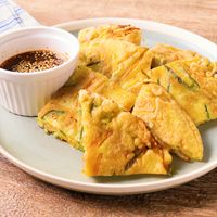 ピーマンとにんじんの豚バラチヂミ
