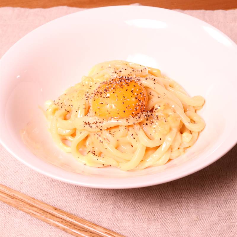 ダブルチーズがとろ り 濃厚釜玉うどん 作り方 レシピ クラシル