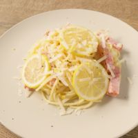 チーズたっぷり レモンのクリームスパゲティ