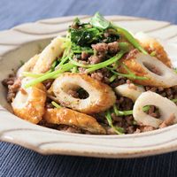 山椒香る ちくわと三つ葉のひき肉炒め