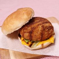 しらすコロッケバーガー