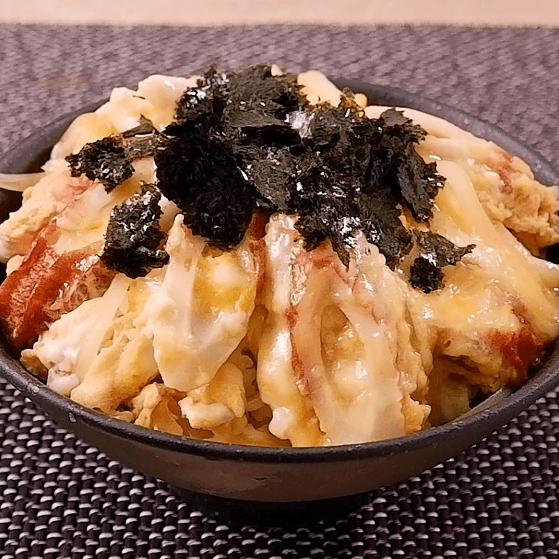 10分で作れる ちくわとチーズの玉子丼 作り方・レシピ | クラシル