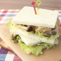 たっぷりきのこのクリームサンド