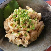 作り置きおかずに 鶏むね肉のコク旨みそ炒め